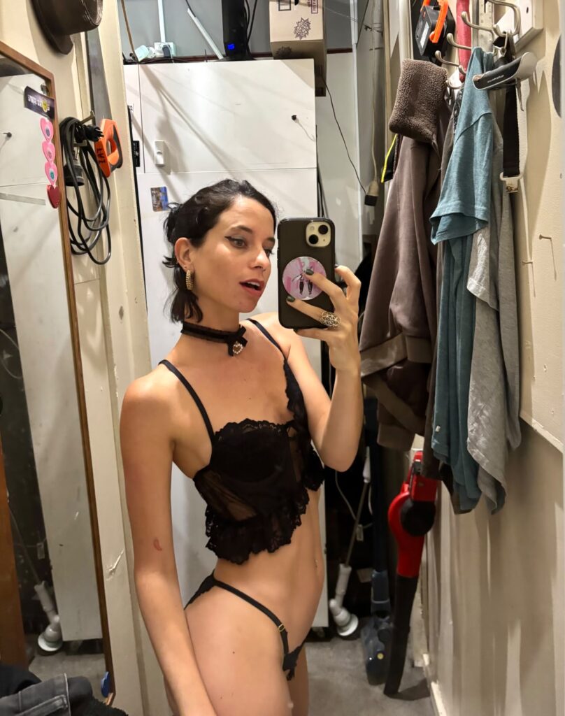 Tina, Sunshine Coast escort